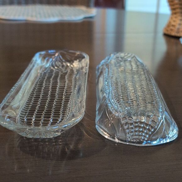 Vintage Pressed Glass Corn on the Cob Dish, Set of 4 - Picture 7 of 8